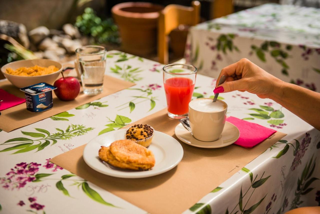 Casa Violetta Bed & Breakfast 마리나디마사 외부 사진