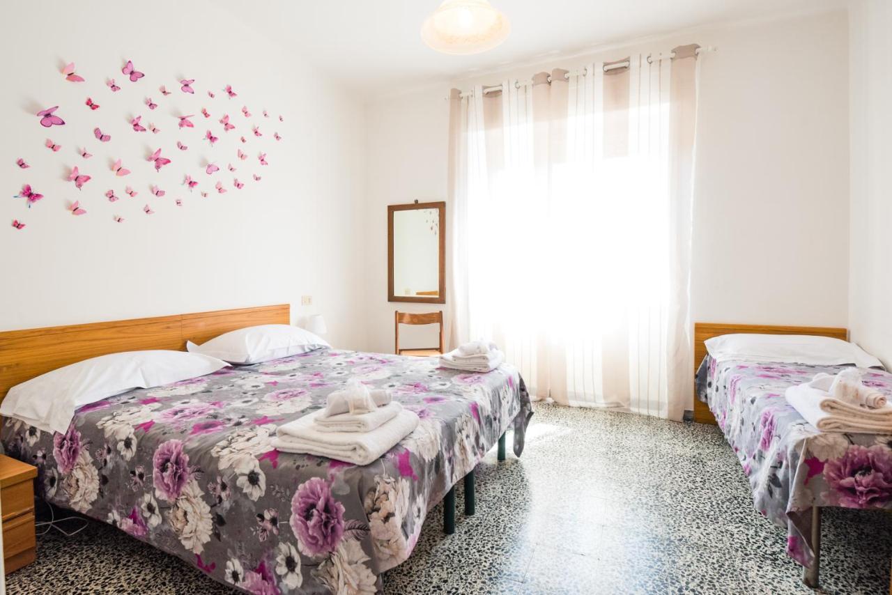 Casa Violetta Bed & Breakfast 마리나디마사 외부 사진