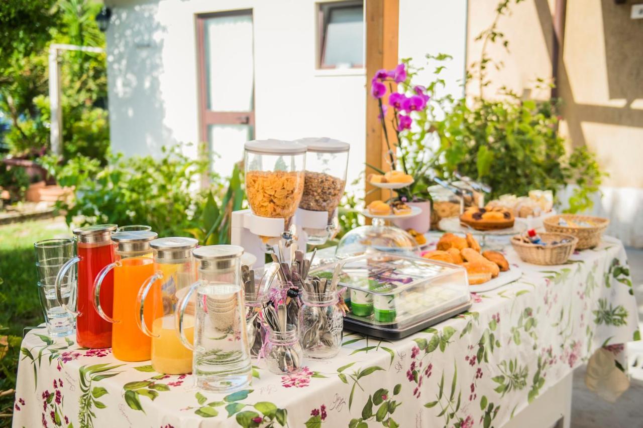 Casa Violetta Bed & Breakfast 마리나디마사 외부 사진