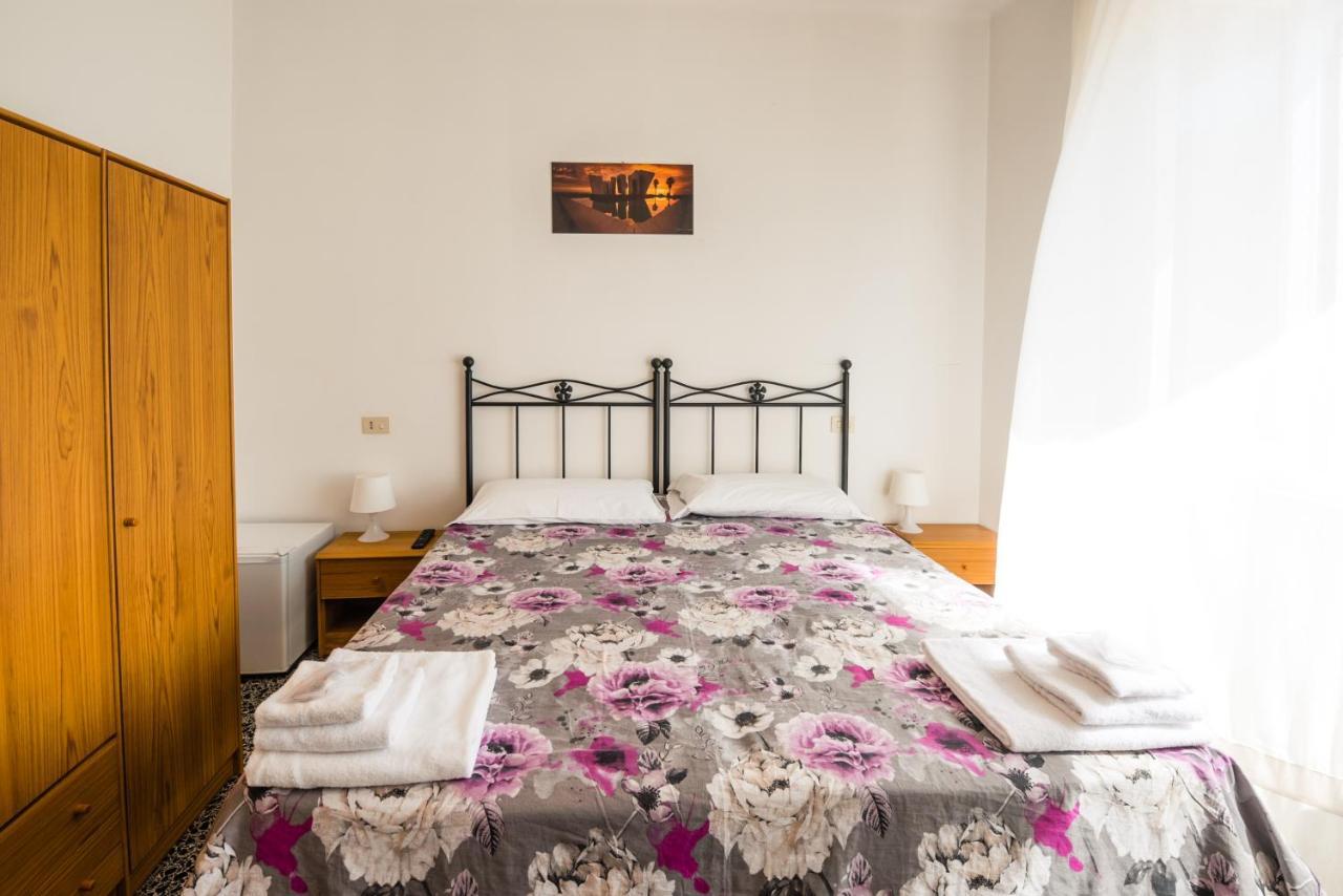 Casa Violetta Bed & Breakfast 마리나디마사 외부 사진
