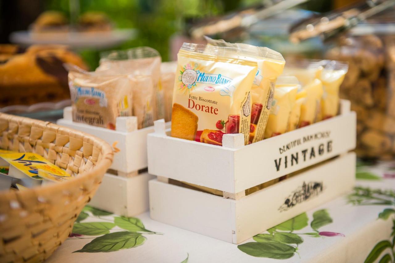 Casa Violetta Bed & Breakfast 마리나디마사 외부 사진