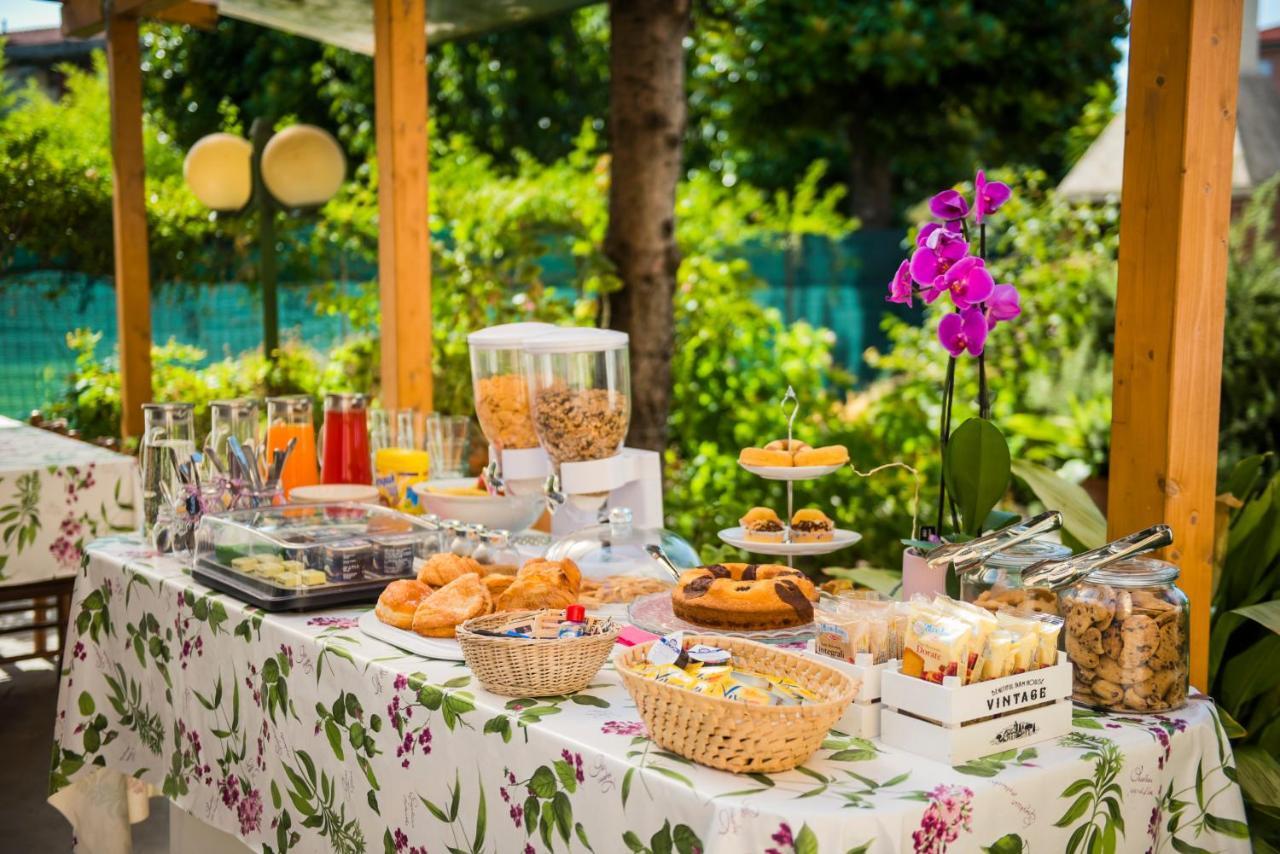 Casa Violetta Bed & Breakfast 마리나디마사 외부 사진