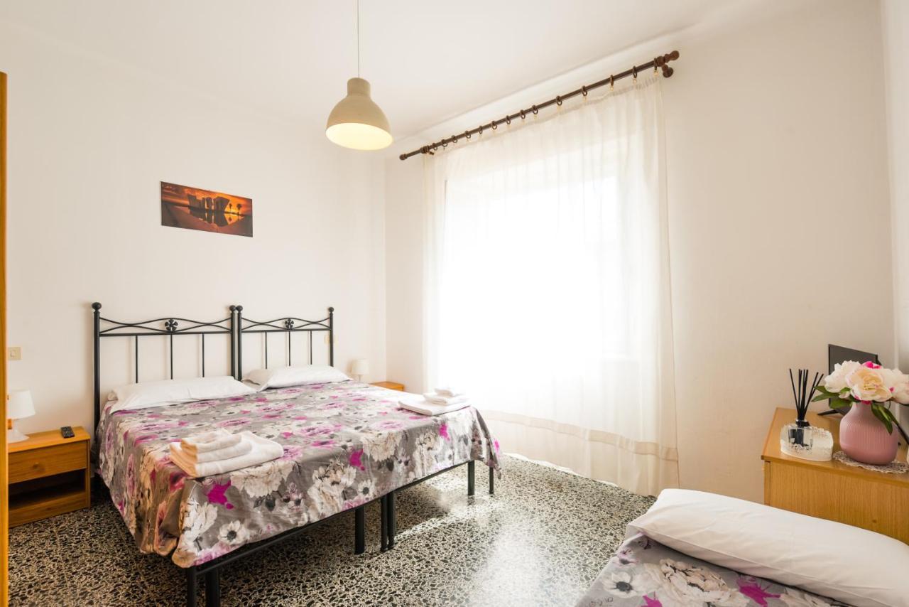 Casa Violetta Bed & Breakfast 마리나디마사 외부 사진