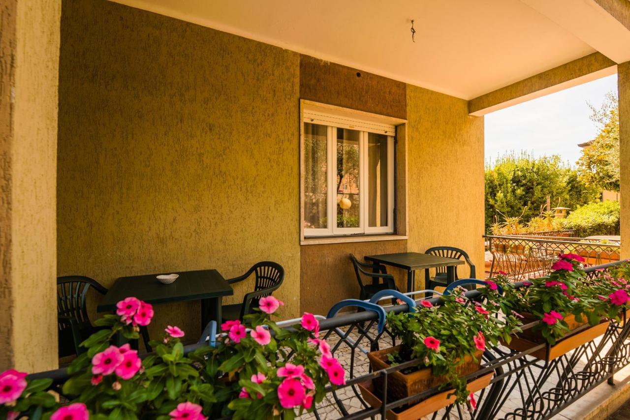 Casa Violetta Bed & Breakfast 마리나디마사 외부 사진