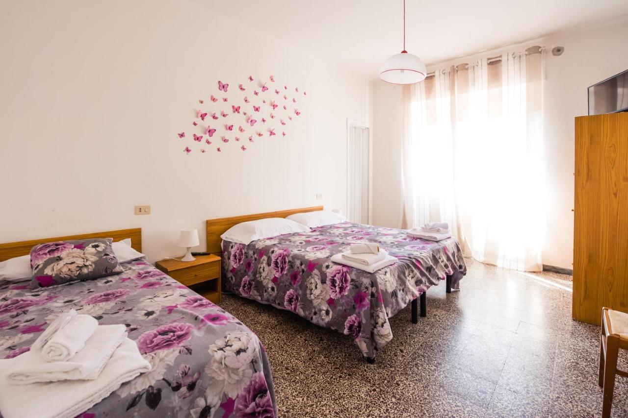 Casa Violetta Bed & Breakfast 마리나디마사 외부 사진
